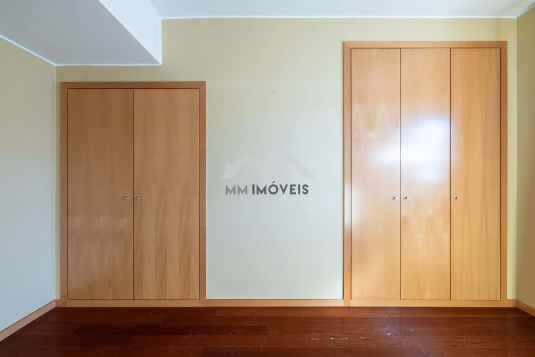 Apartamento T5 para Venda em Matosinhos e Leça da Palmeira Foto 18