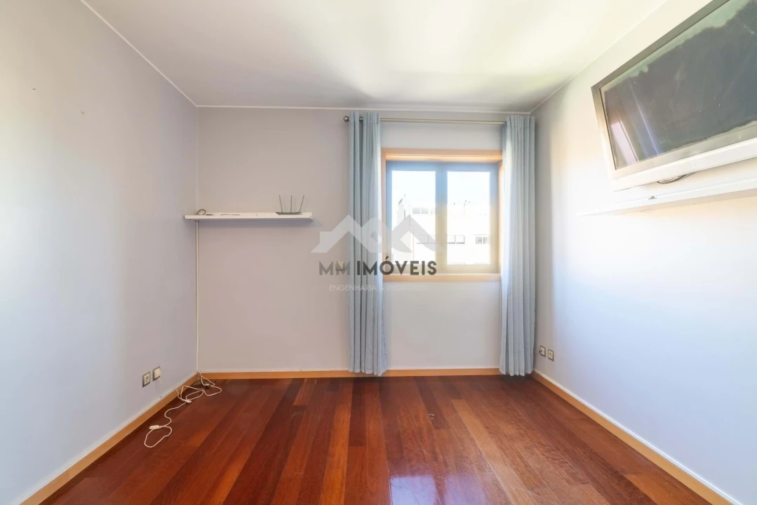 Apartamento T5 para Venda em Matosinhos e Leça da Palmeira Foto 35