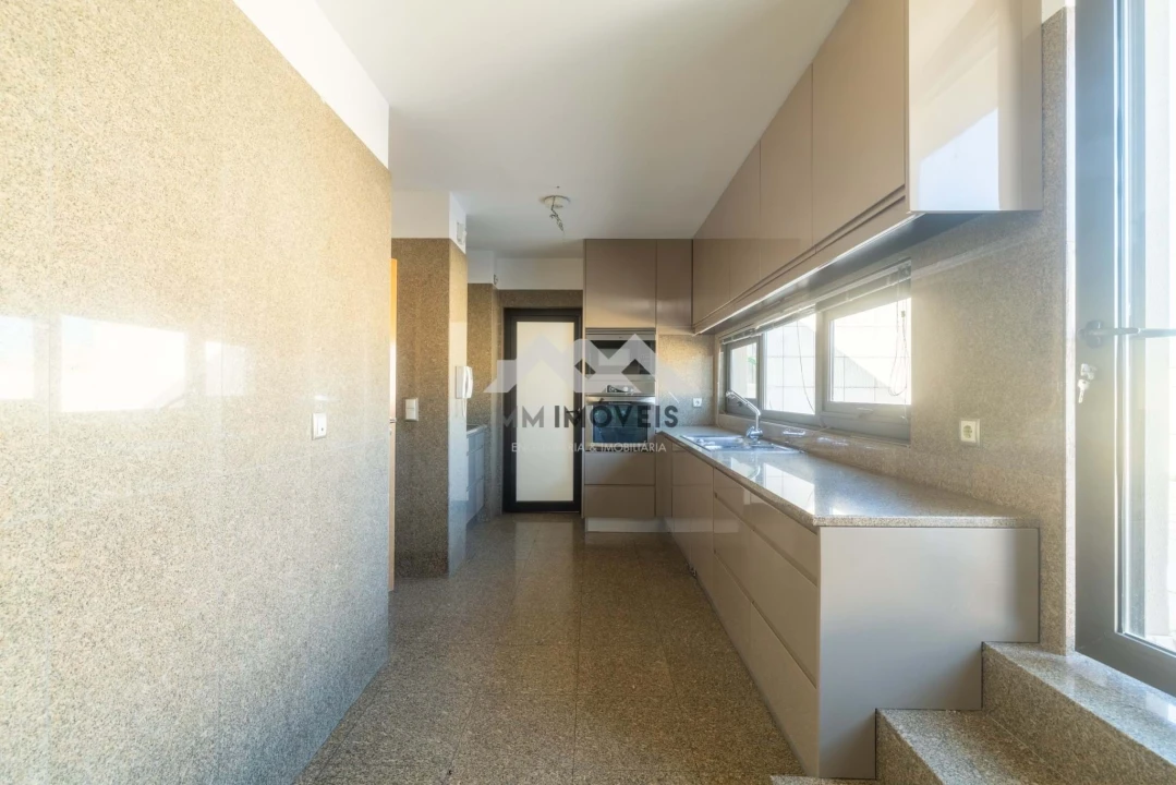 Apartamento T5 para Venda em Matosinhos e Leça da Palmeira Foto 51