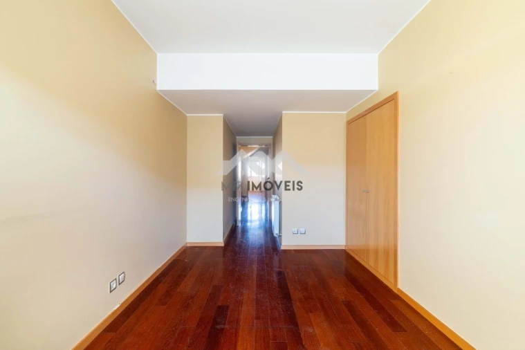 Apartamento T5 para Venda em Matosinhos e Leça da Palmeira Foto 19