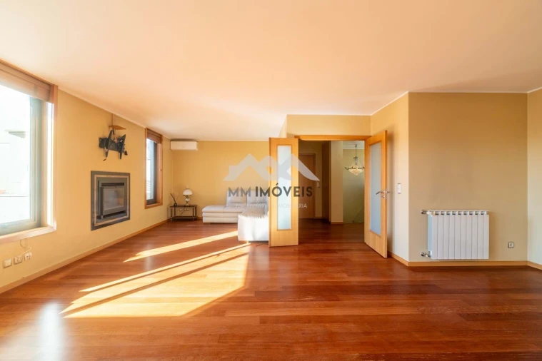 Apartamento T5 para Venda em Matosinhos e Leça da Palmeira Foto 7