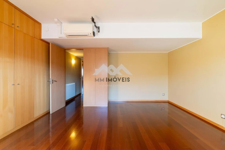 Apartamento T5 para Venda em Matosinhos e Leça da Palmeira Foto 21