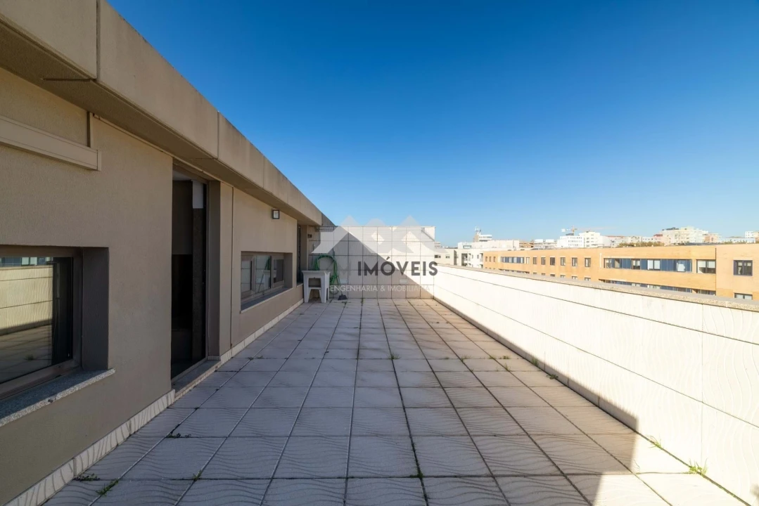 Apartamento T5 para Venda em Matosinhos e Leça da Palmeira Foto 4