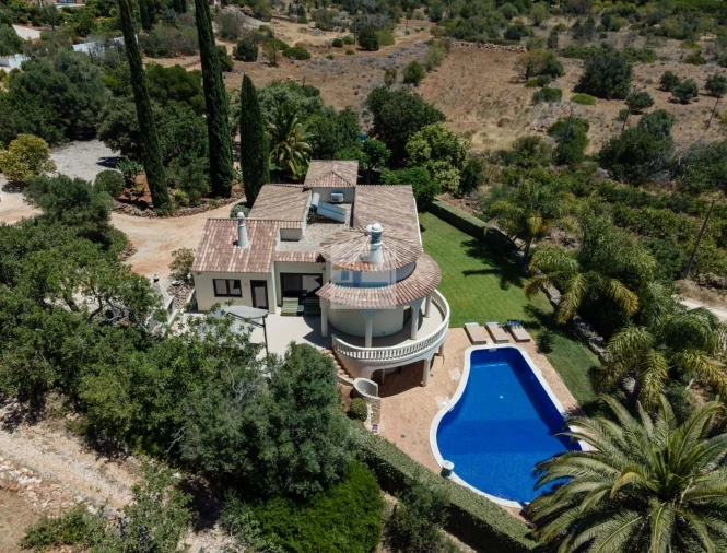 Moradia T5 para Venda em São Silvestre Foto 33