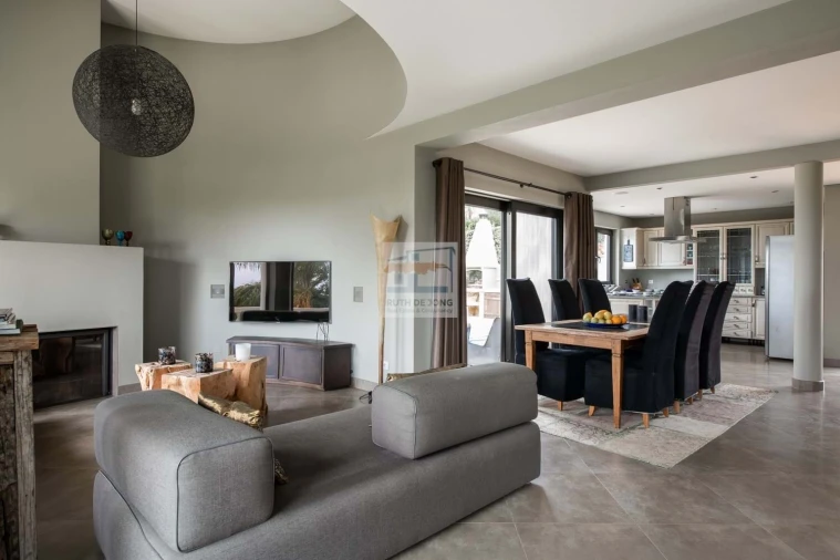 Moradia T5 para Venda em São Silvestre Foto 6