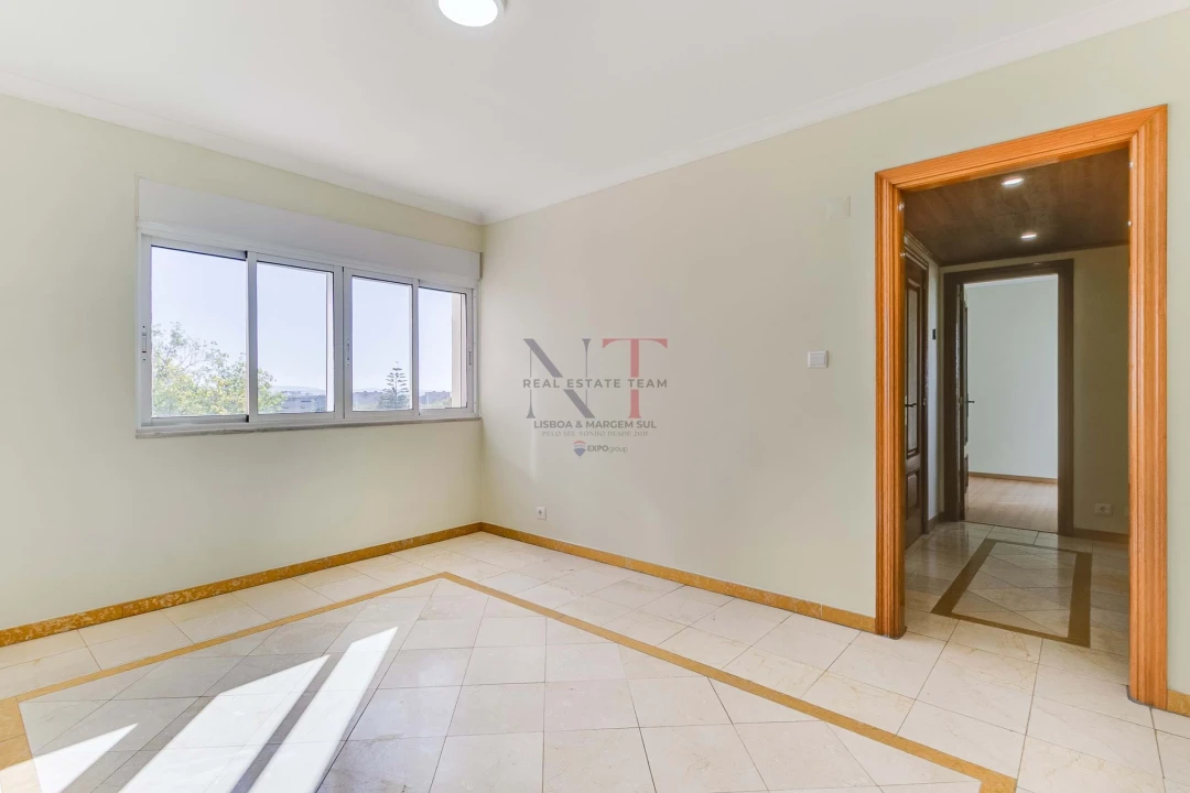 Apartamento T4 para Venda em Olivais Foto 15