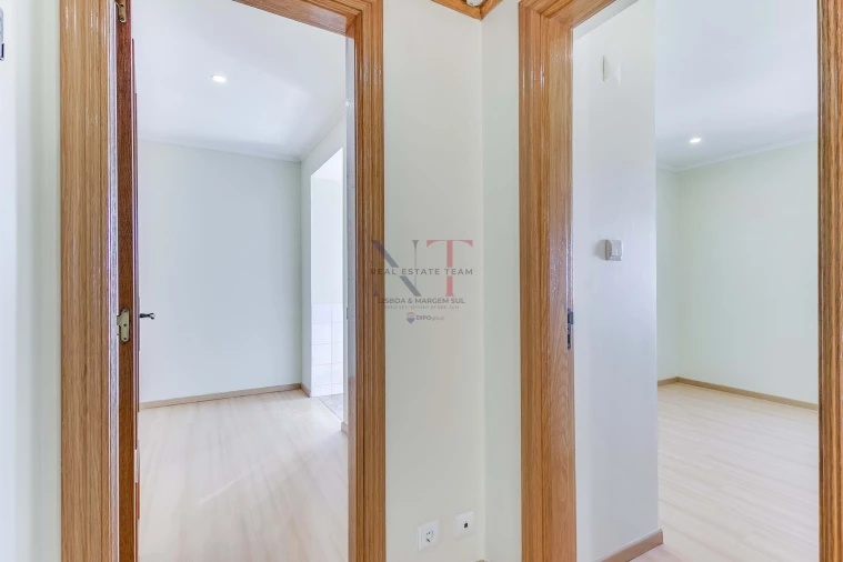 Apartamento T4 para Venda em Olivais Foto 23