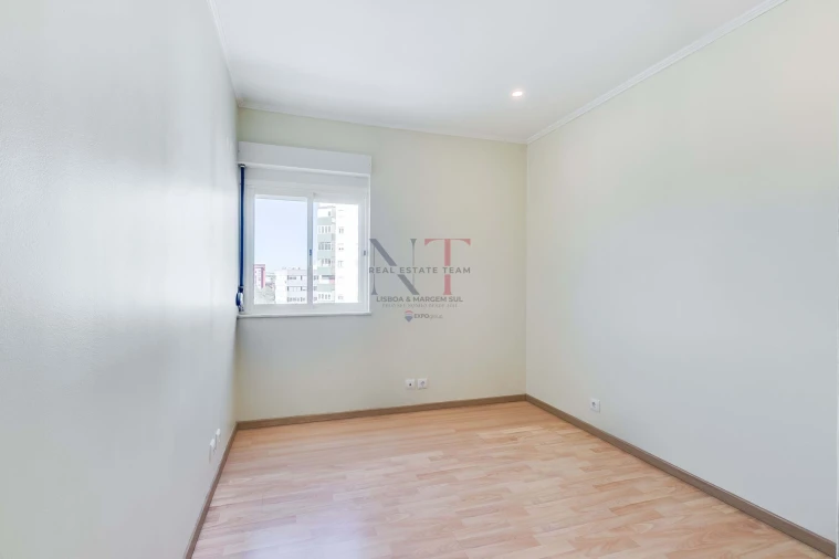 Apartamento T4 para Venda em Olivais Foto 19