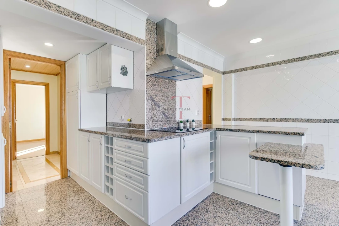 Apartamento T4 para Venda em Olivais Foto 6