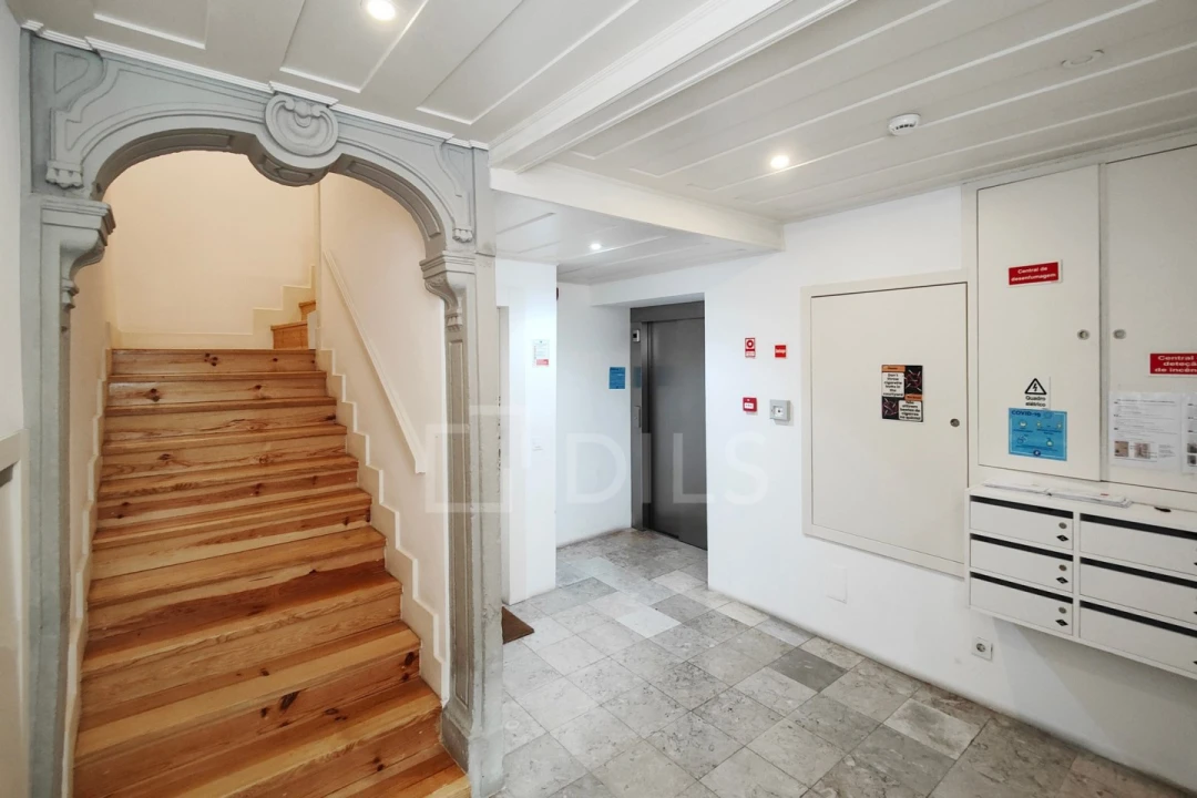 Apartamento para Venda em Santa Maria Maior Foto 23