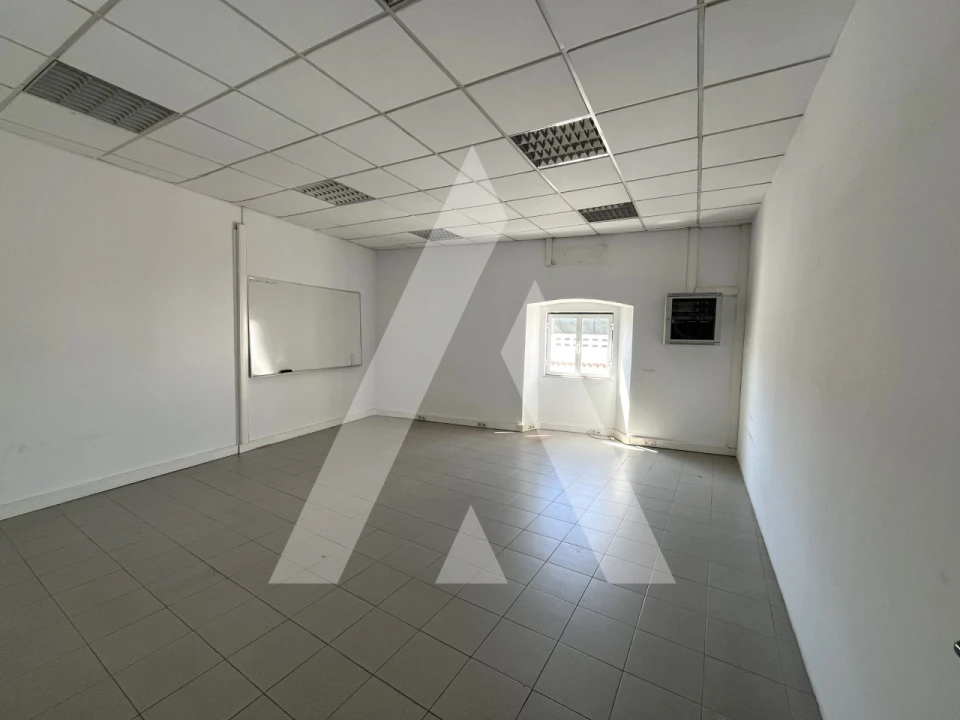 Loja para Venda em Évora (São Mamede, Sé, São Pedro e Santo Antão) Foto 17