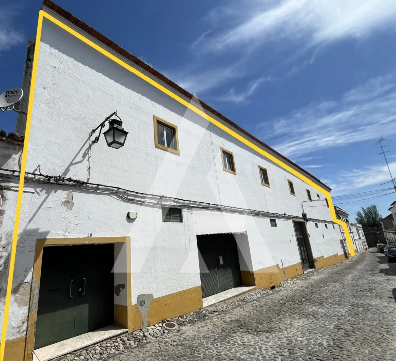 Loja para Venda em Évora (São Mamede, Sé, São Pedro e Santo Antão) Foto 1