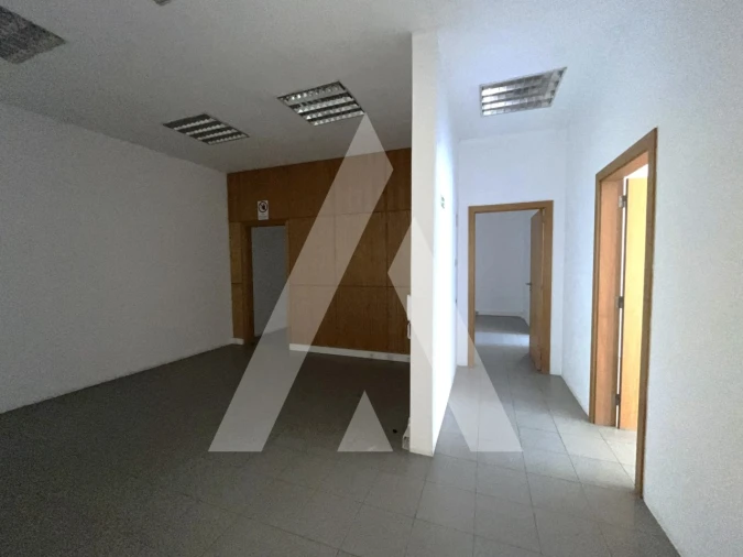 Loja para Venda em Évora (São Mamede, Sé, São Pedro e Santo Antão) Foto 5