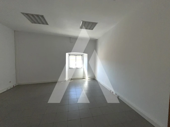 Loja para Venda em Évora (São Mamede, Sé, São Pedro e Santo Antão) Foto 13