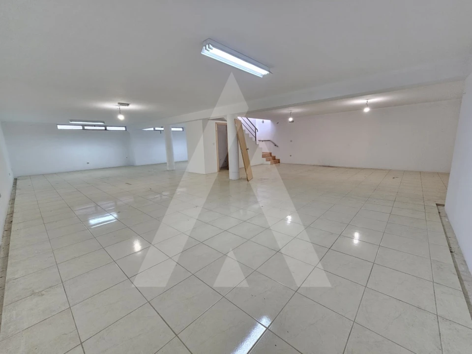 Loja para Arrendamento em Ílhavo (São Salvador) Foto 9