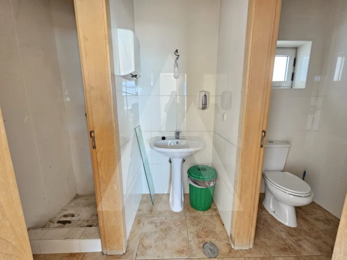 Loja para Arrendamento em Ílhavo (São Salvador) Foto 12