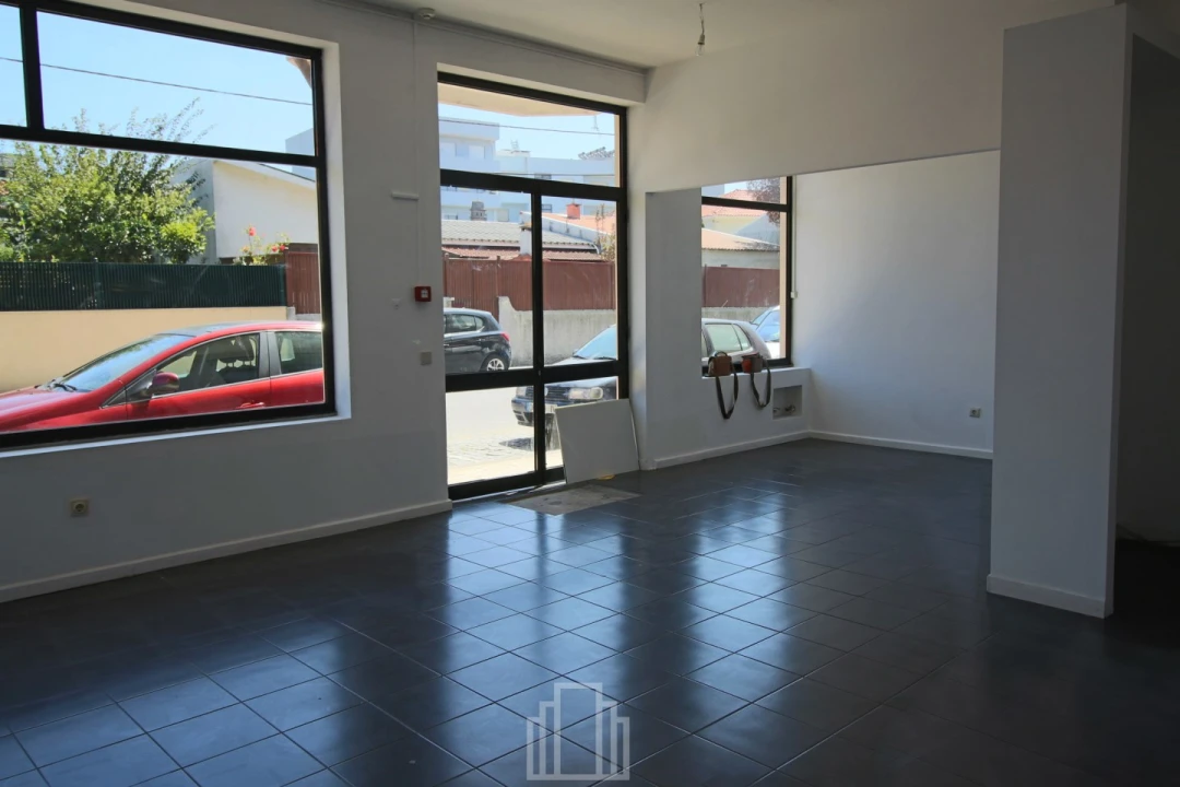 Loja para Venda em Esmoriz Foto 5