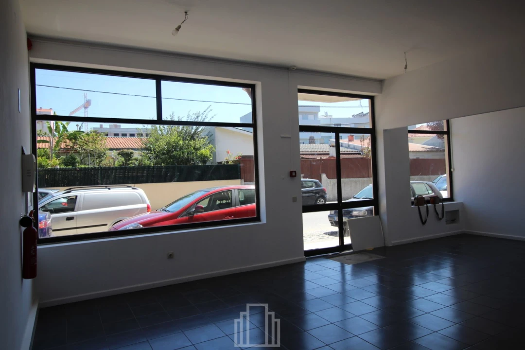 Loja para Venda em Esmoriz Foto 7