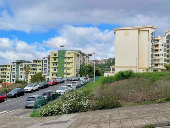 Loja para Arrendamento em São Martinho Foto 20