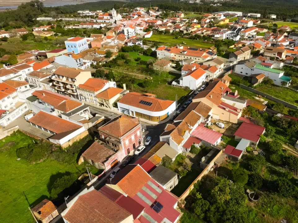 Prédio para Venda em Paião Foto 25