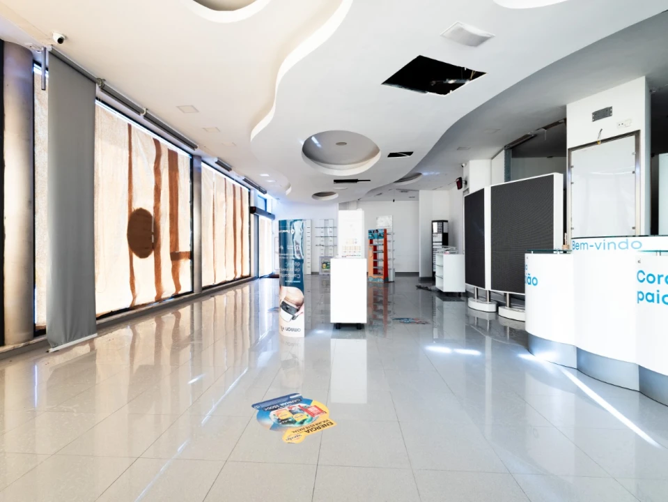 Prédio para Venda em Paião Foto 37