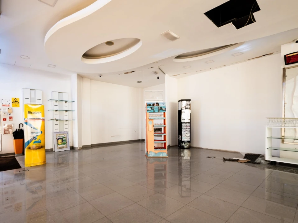 Prédio para Venda em Paião Foto 41