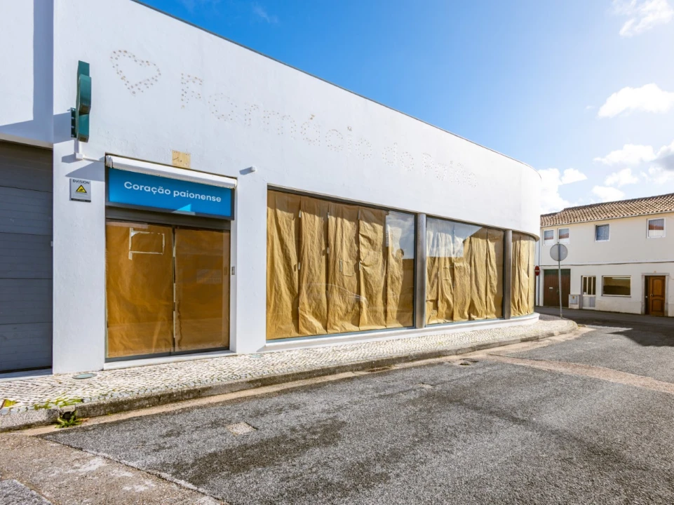 Prédio para Venda em Paião Foto 54