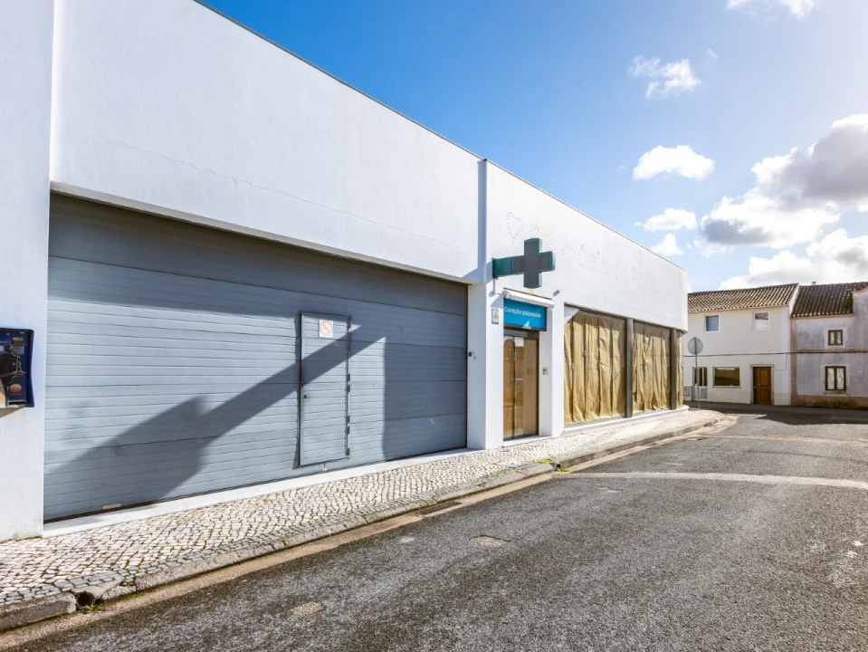 Prédio para Venda em Paião Foto 55