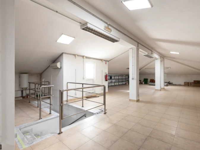 Prédio para Venda em Paião Foto 45