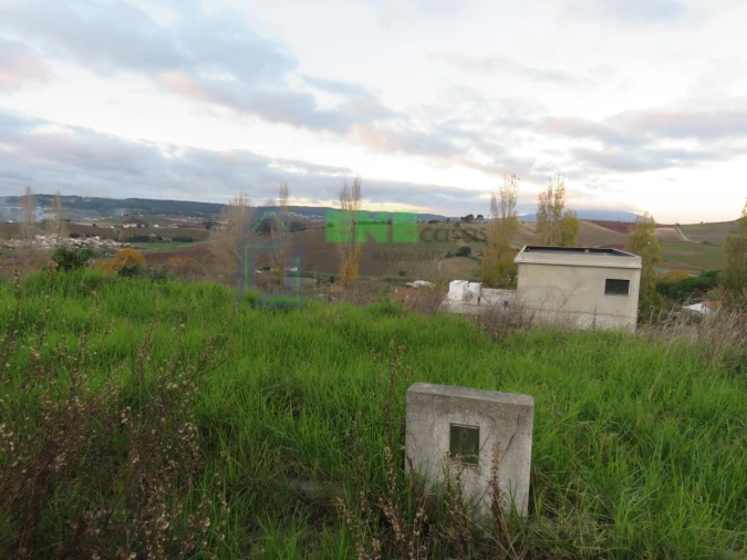 Terreno para Venda em Carvoeira e Carmões Foto 2