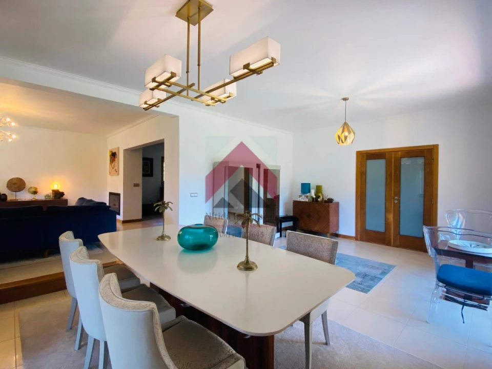 Moradia T6 para Venda em Palhaça Foto 15