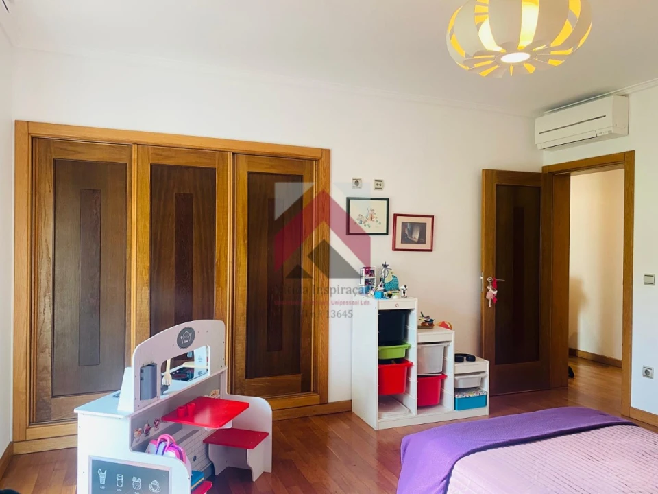 Moradia T6 para Venda em Palhaça Foto 20