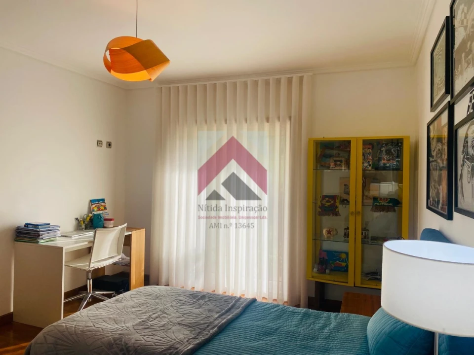 Moradia T6 para Venda em Palhaça Foto 24