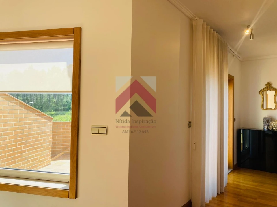 Moradia T6 para Venda em Palhaça Foto 45