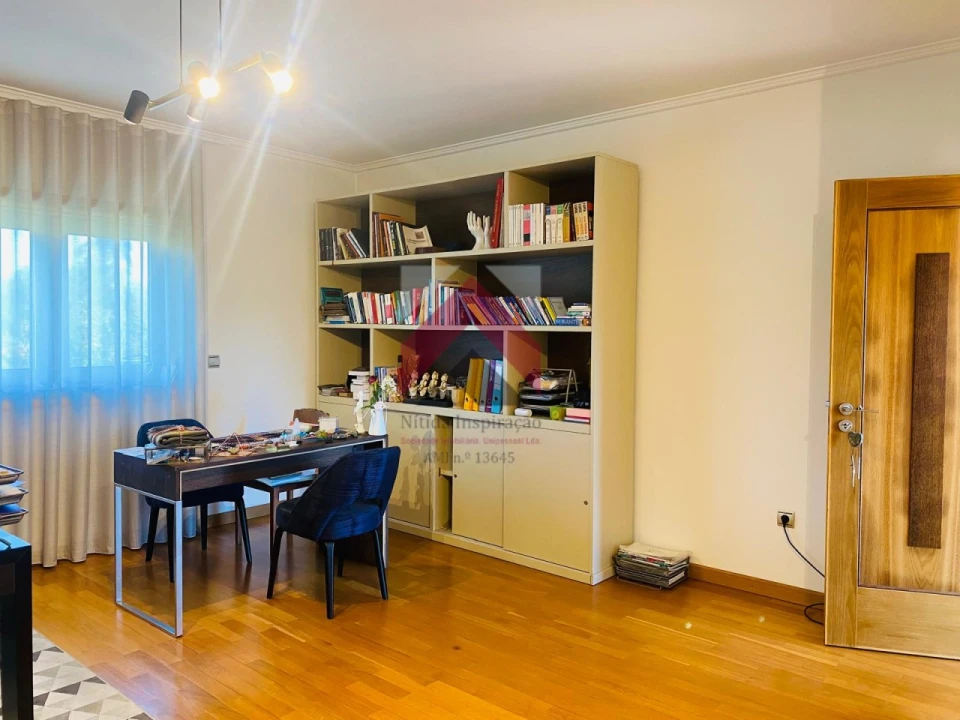 Moradia T6 para Venda em Palhaça Foto 50