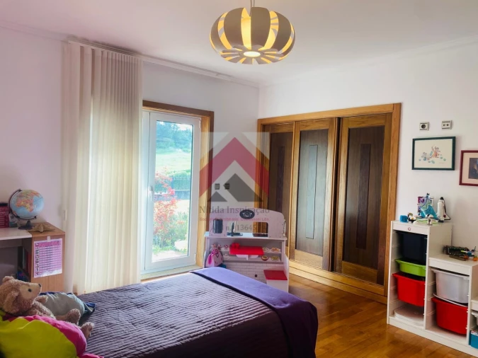 Moradia T6 para Venda em Palhaça Foto 22