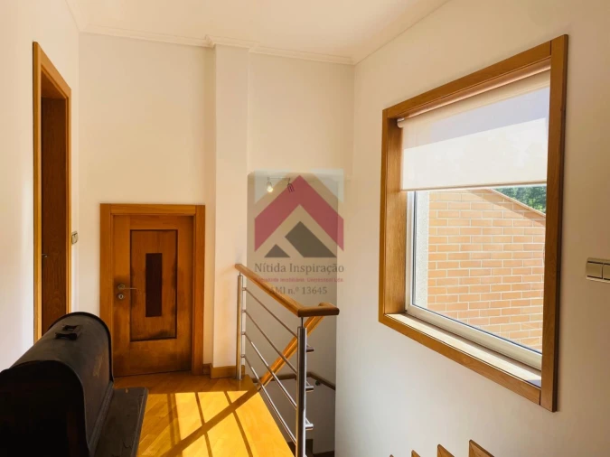 Moradia T6 para Venda em Palhaça Foto 43