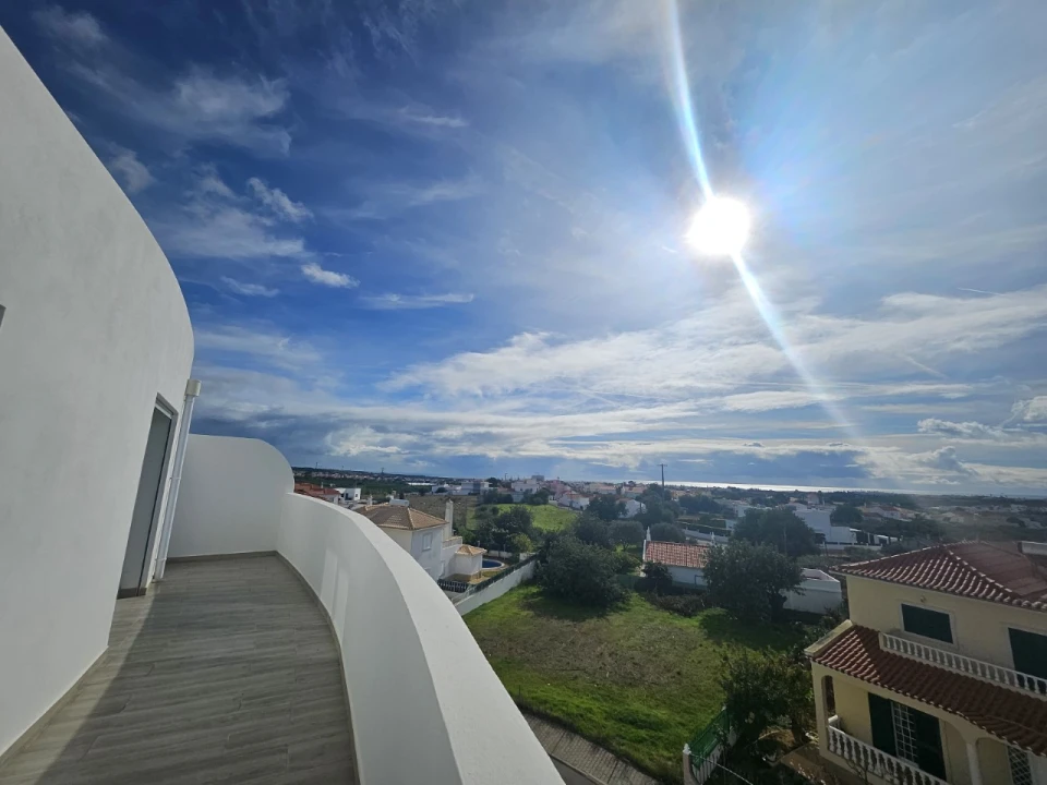 Apartamento T3 para Venda em Altura Foto 1