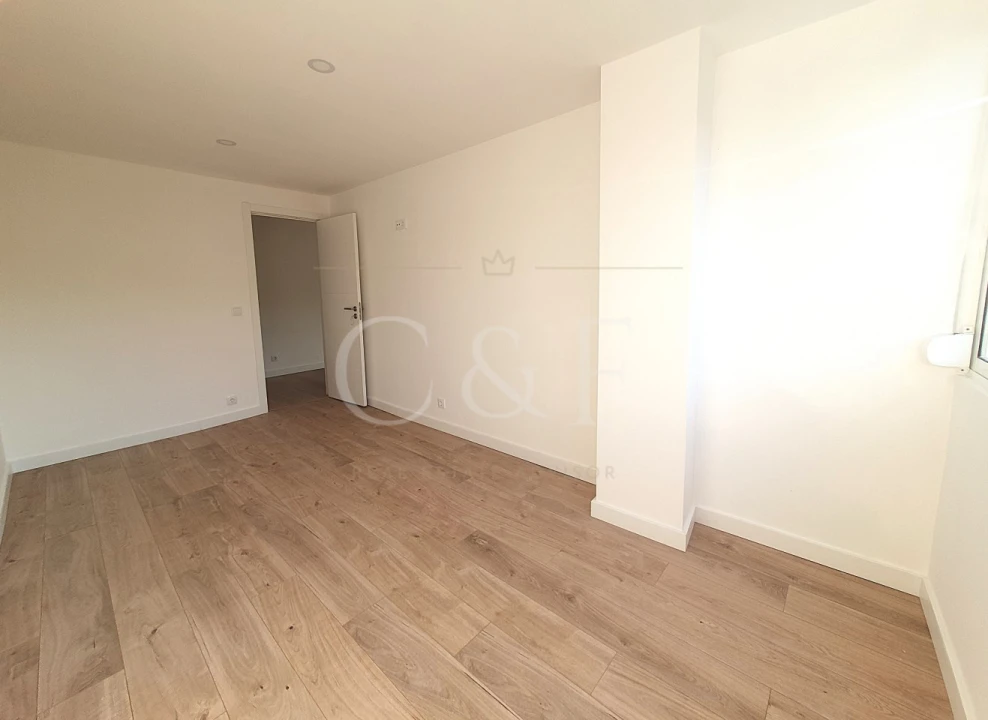 Apartamento T3 para Venda em Alverca do Ribatejo e Sobralinho Foto 8