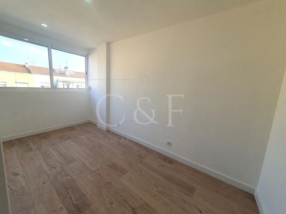 Apartamento T3 para Venda em Alverca do Ribatejo e Sobralinho Foto 14