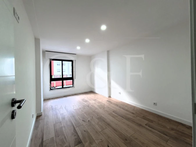 Apartamento T3 para Venda em Alverca do Ribatejo e Sobralinho Foto 5