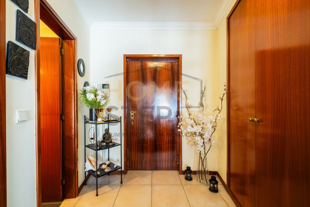 Apartamento T1 para Venda em Canidelo Foto 30