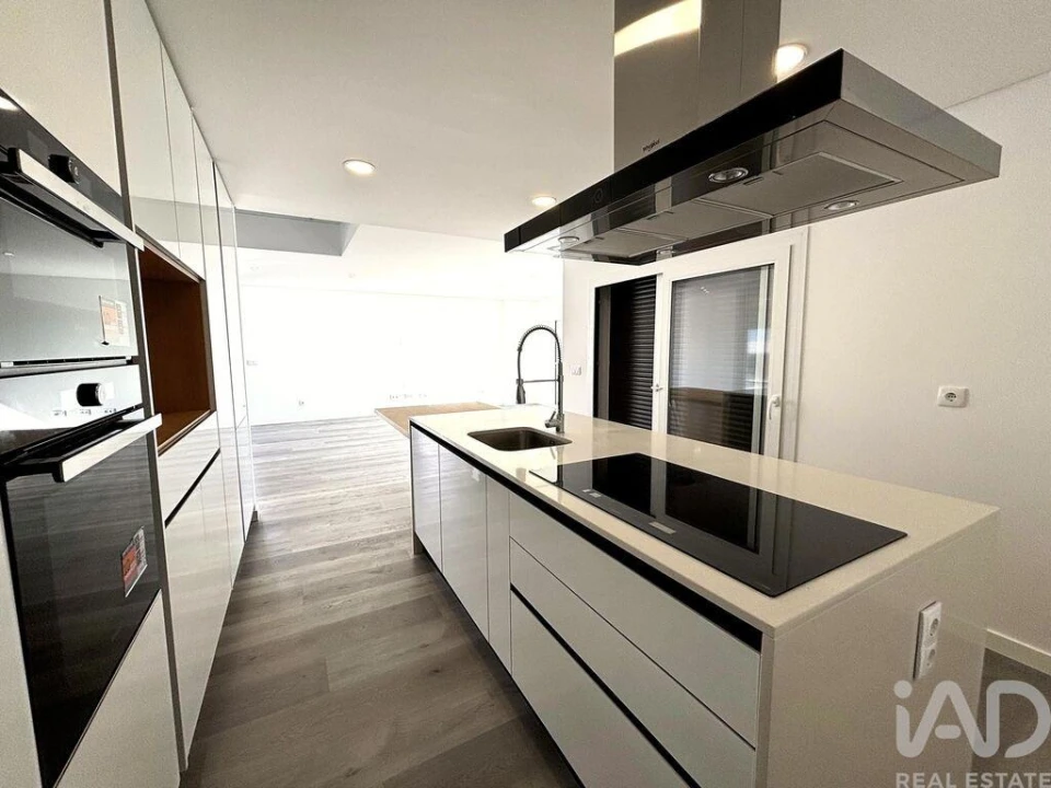 Apartamento T1 para Venda em Corroios Foto 3