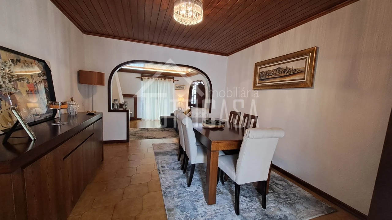 Moradia T4 para Venda em Amora Foto 10