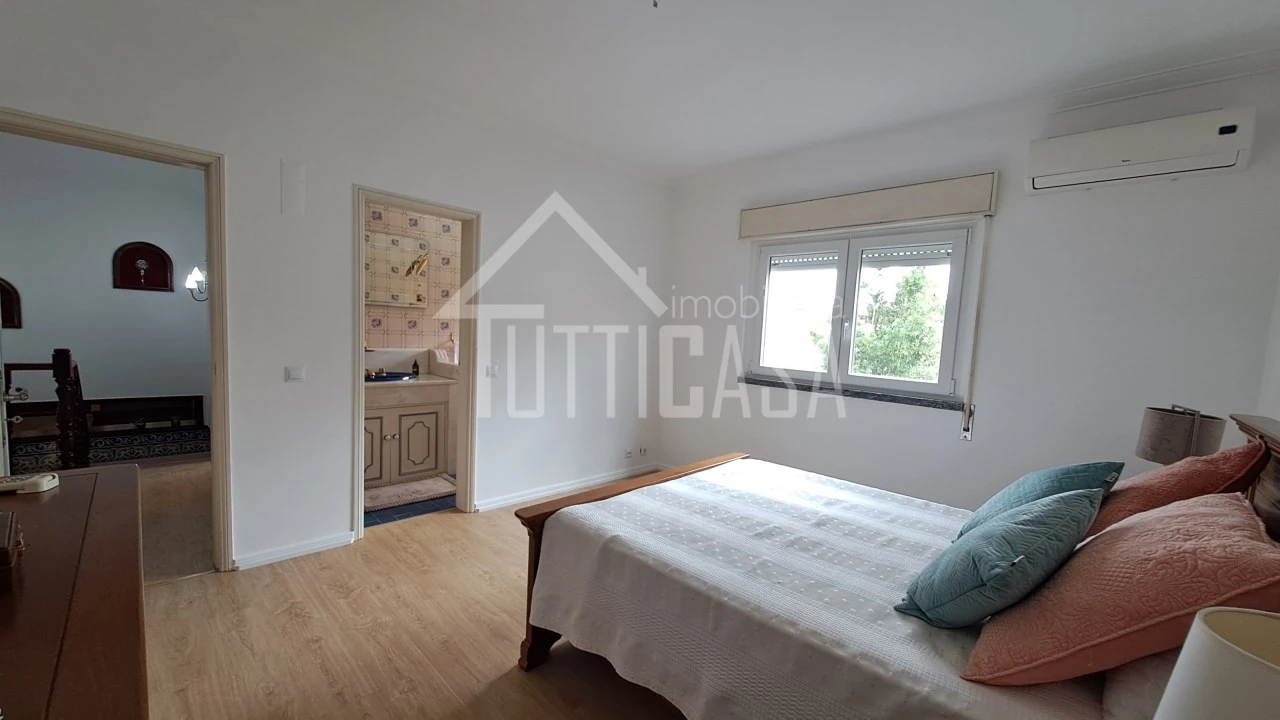 Moradia T4 para Venda em Amora Foto 15