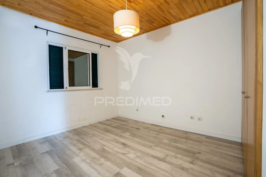 Apartamento T1 para Venda em Caniço Foto 2