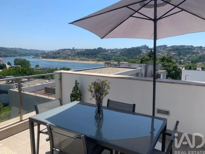 Moradia T4 para Venda em Gondomar (São Cosme), Valbom e Jovim Foto 1