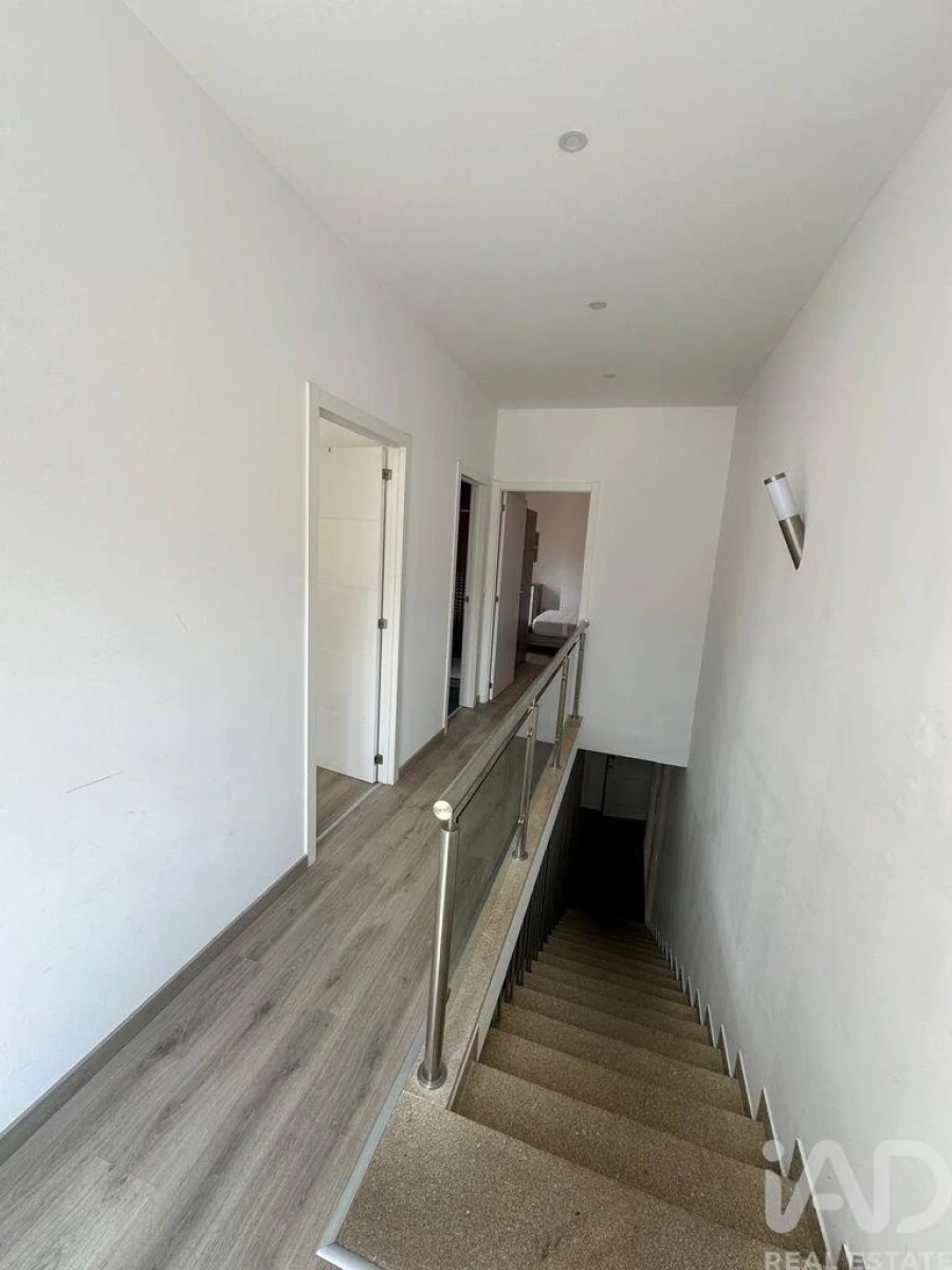Apartamento T3 para Arrendamento em Covilhã e Canhoso Foto 8