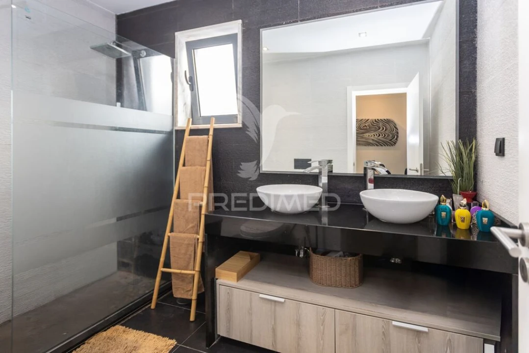 Moradia T3 para Venda em Santo Antonio da Charneca Foto 16