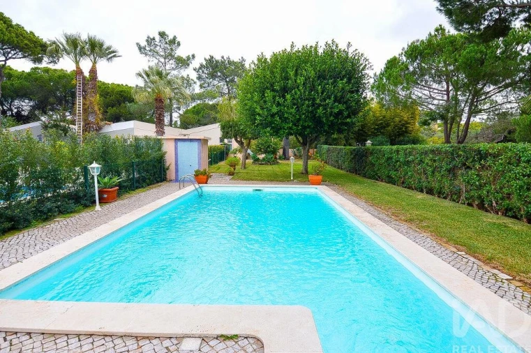 Moradia T3 para Venda em Quarteira Foto 16